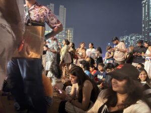 旅　旅行　インド　ムンバイ　フェス　ロラパルーザ Lollapalooza Travel India Mumbai Fes Mahalakshmi　lakshmi　Mahalaxmi Race Course　Mahalaxmi Dhobi Ghat　ドービー・ガート　shawnmendes　ショーンメンデス　ルイトムリンソン　ワンダイレクション　ワンダイ　　１D　LouisTomlinson　OneDirection　洗濯　２０２５　チョールバザール