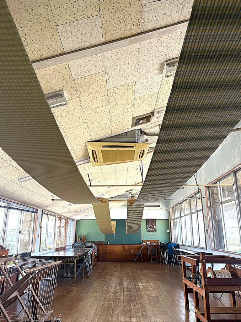 沖縄　八重山　与那国　旅　旅行　祖納　久部良　比川　観光　おすすめ　絶景　ディープ　パワースポット　聖地　御嶽　泡盛　どなん　日本最西端　冒険　探検　放浪　秘境　ビーチ　島　酒造所　ジャングル　クバ　花酒　Drコトー　ティンダバナ　サンニヌ台　立神　サンアイ・イソバ　久部良バリ　東崎　西崎　灯台　与那国馬　固有種　昆虫　生物　国境　台湾　黒潮　自衛隊　基地　カタブル浜　女神　磐座　三女神　岩　　マチリ　トゥニ　ビディリ　ビジュル　砂浜　拝所　崖墓　崖葬墓　ハト　カメ　海底遺跡　古代遺跡　ムー　レムリア　神殿　ストーンサークル　