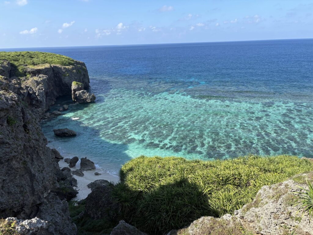 旅、旅行、与那国、与那国島、八重山、沖縄、磐座、海、4畳半ビーチ