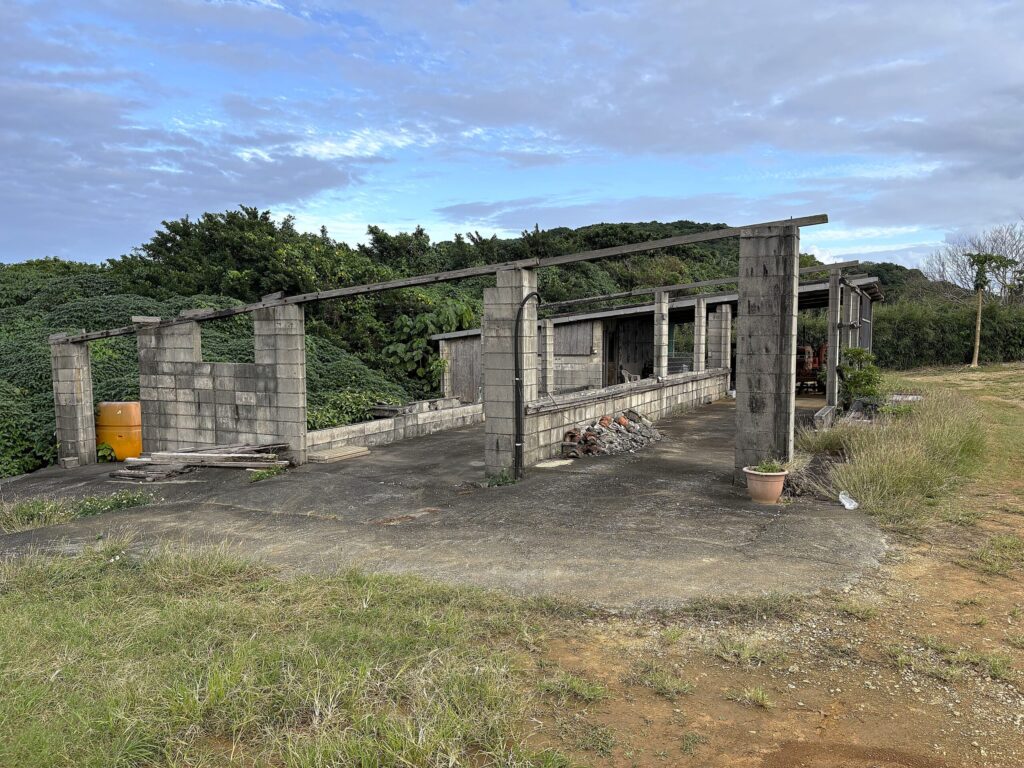 沖縄　与那国島　比川集落　本家　マチリ　拝所　トゥニ　御嶽