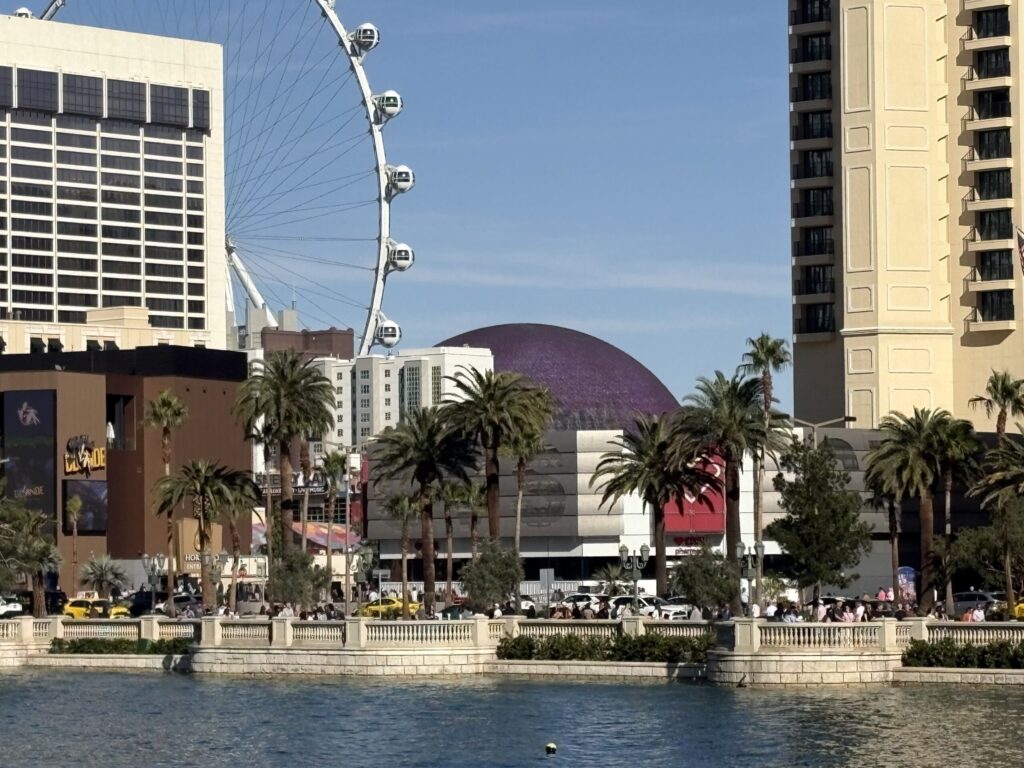 旅、旅行、ライブ、コンサート、アメリカ、ネバダ州、ラスベガス、ゼイン、イーグルス、STYX、ストリップ通り、カジノ、ワンダイレクション、スフィアーカボワボ、サミー・ヘイガー Travel, trip, live, concert, USA, Nevada, Las Vegas, Zayn, Eagles, STYX, Strip, casino, One Direction, Sphere, Cabowabo Cantina, Sammy Hagar