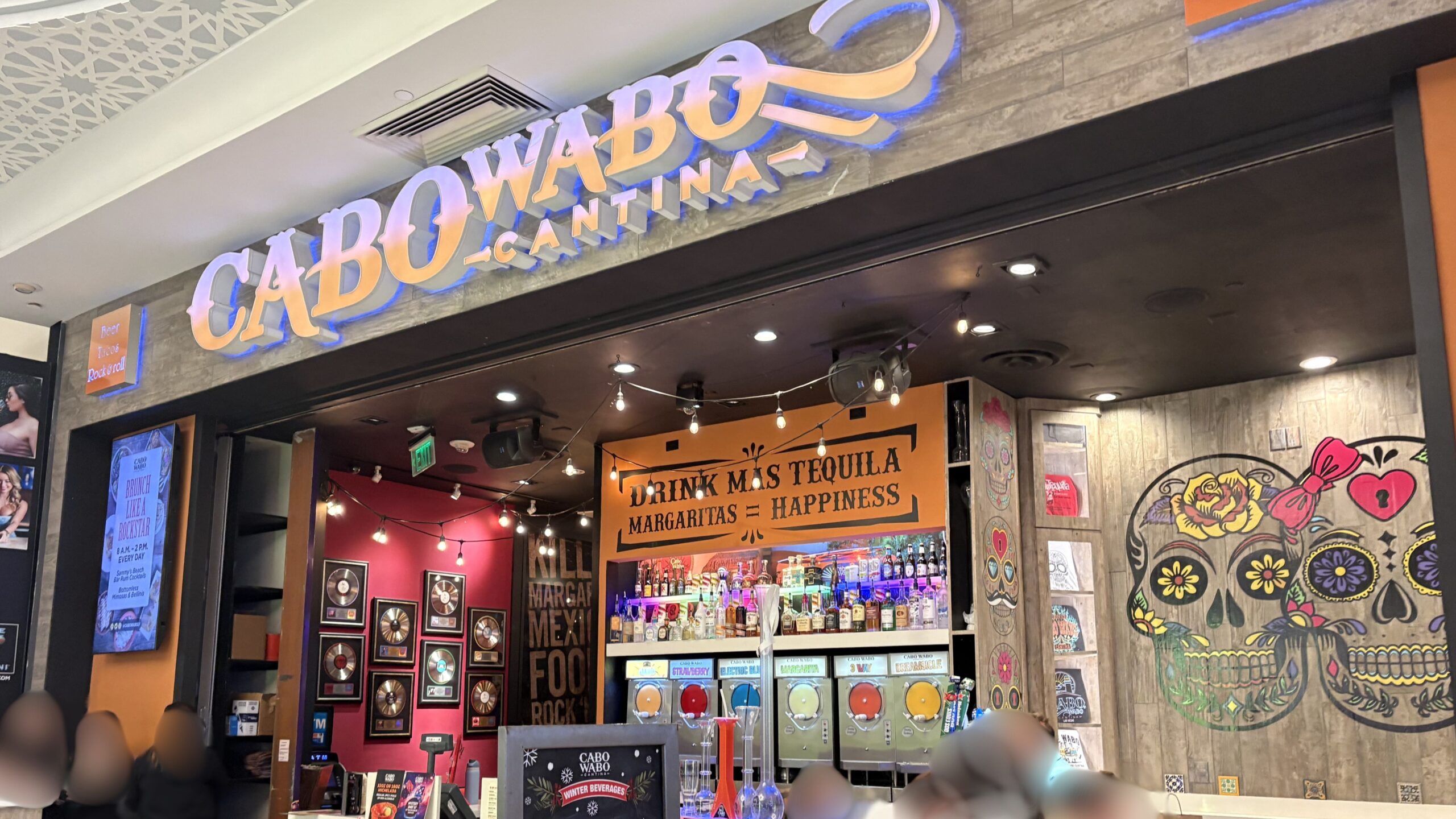 旅、旅行、ライブ、コンサート、アメリカ、ネバダ州、ラスベガス、ゼイン、イーグルス、STYX、ストリップ通り、カジノ、ワンダイレクション、スフィアーカボワボ、サミー・ヘイガー Travel, trip, live, concert, USA, Nevada, Las Vegas, Zayn, Eagles, STYX, Strip, casino, One Direction, Sphere, Cabowabo Cantina, Sammy Hagar