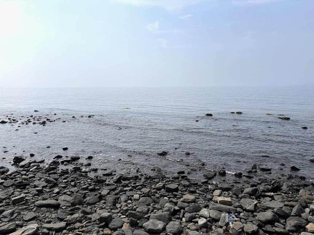 相島　鼻栗瀬　めがね岩　積石塚　支石墓　高妻神社　猫島　磐座