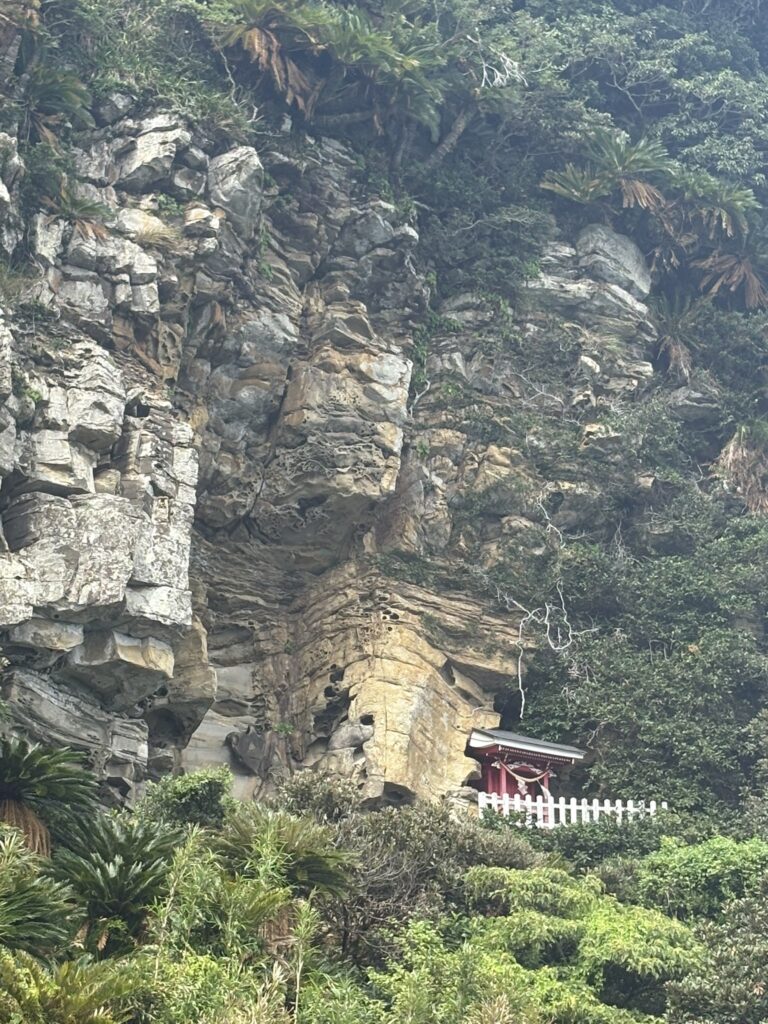 宮崎観光 鵜戸神宮 都井岬 野生馬 日本固有種 旅 旅行 神社 海神神社