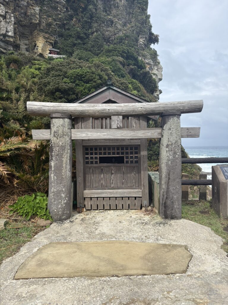 宮崎観光 鵜戸神宮 都井岬 野生馬 日本固有種 旅 旅行 神社 海神神社