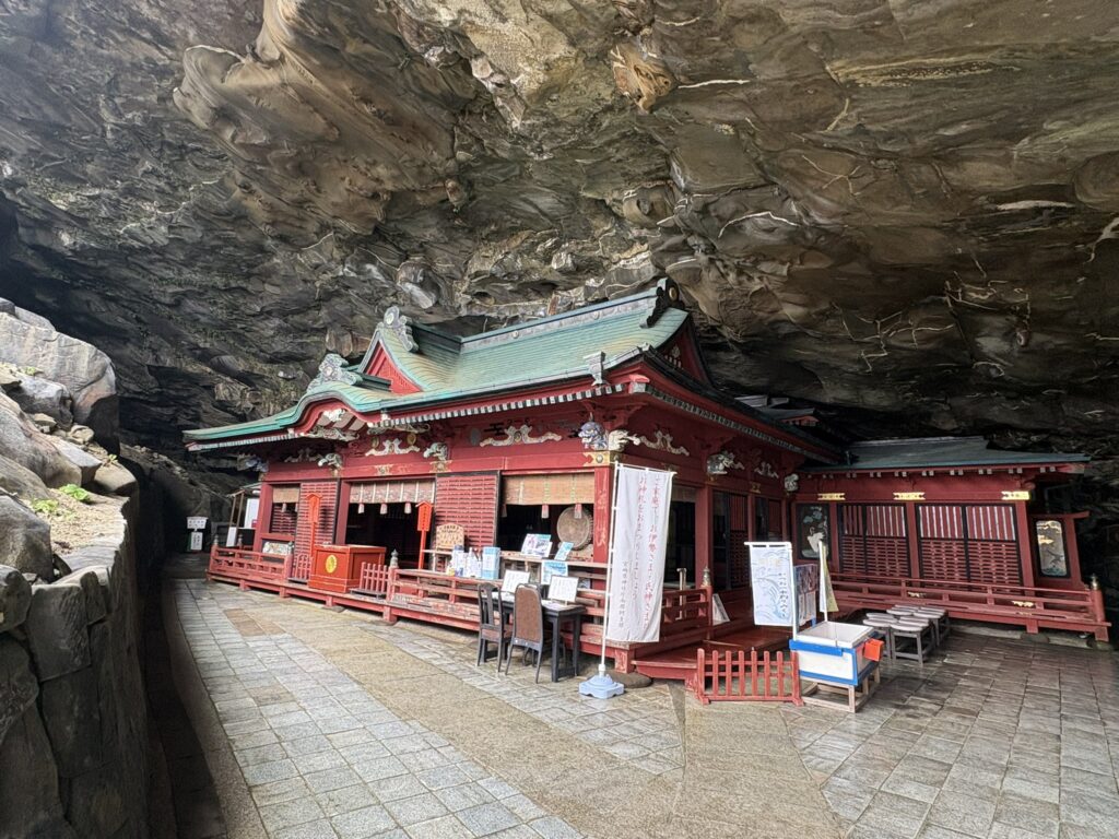 宮崎観光 鵜戸神宮 都井岬 野生馬 日本固有種 旅 旅行 神社 海神神社